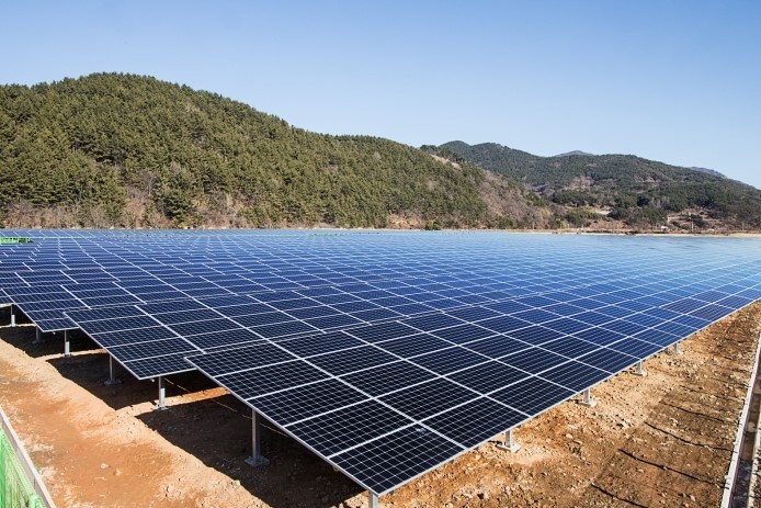 A solar farm (Yonhap)